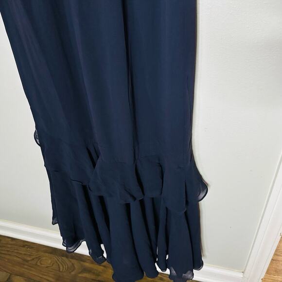 C/MEO COLLECTIVE Be About You Navy V-Neckline Long Gown Dress Size Medium - Picture 9 of 15